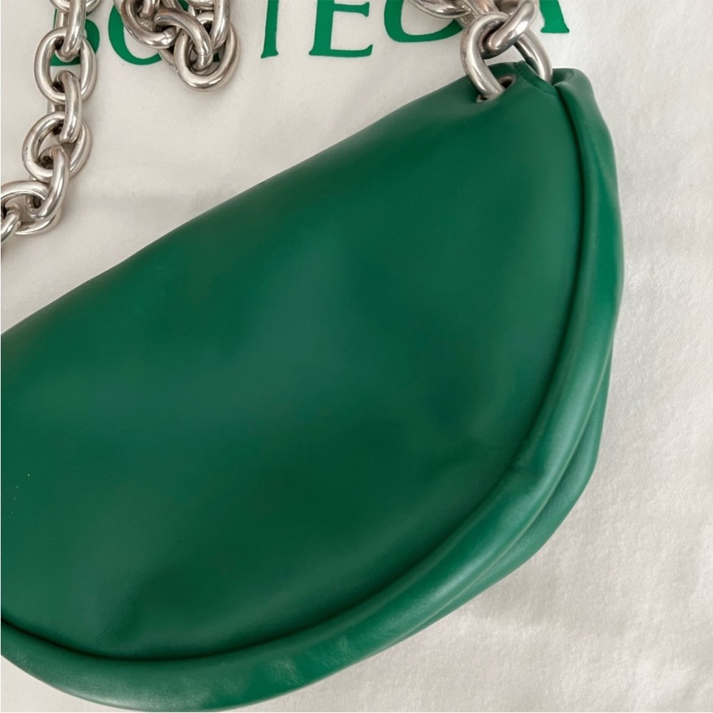 Bottega Veneta Leather Chain
Pouch Belt Bag - Picture 7 of 16